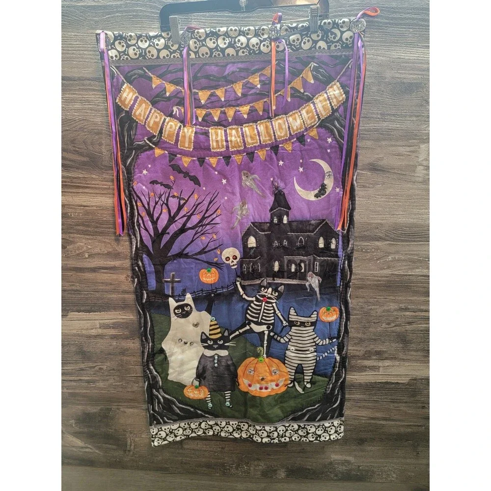 Halloween Quilt Wall Hanging Pumpkins Black Cat Black 21.5 X 41